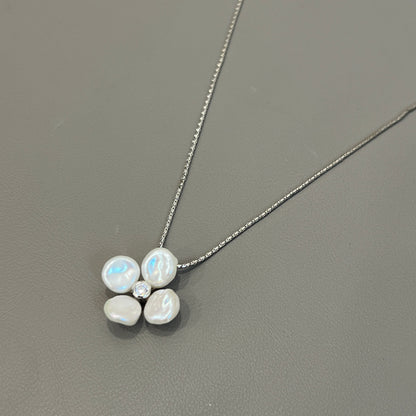 Pearl Flower Necklace [Pre-Owned]