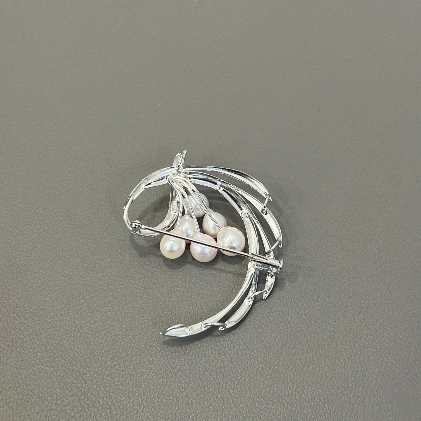 Akoya Pearl Designer Brooch [Brand New]
