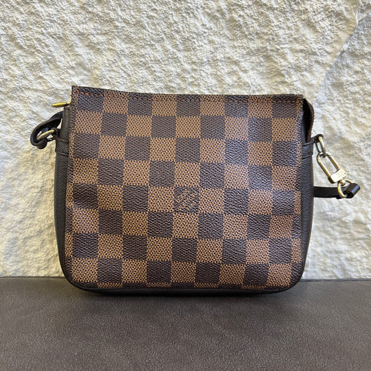 Louis Vuitton Damier Canvas Bag[Pre-Owned]