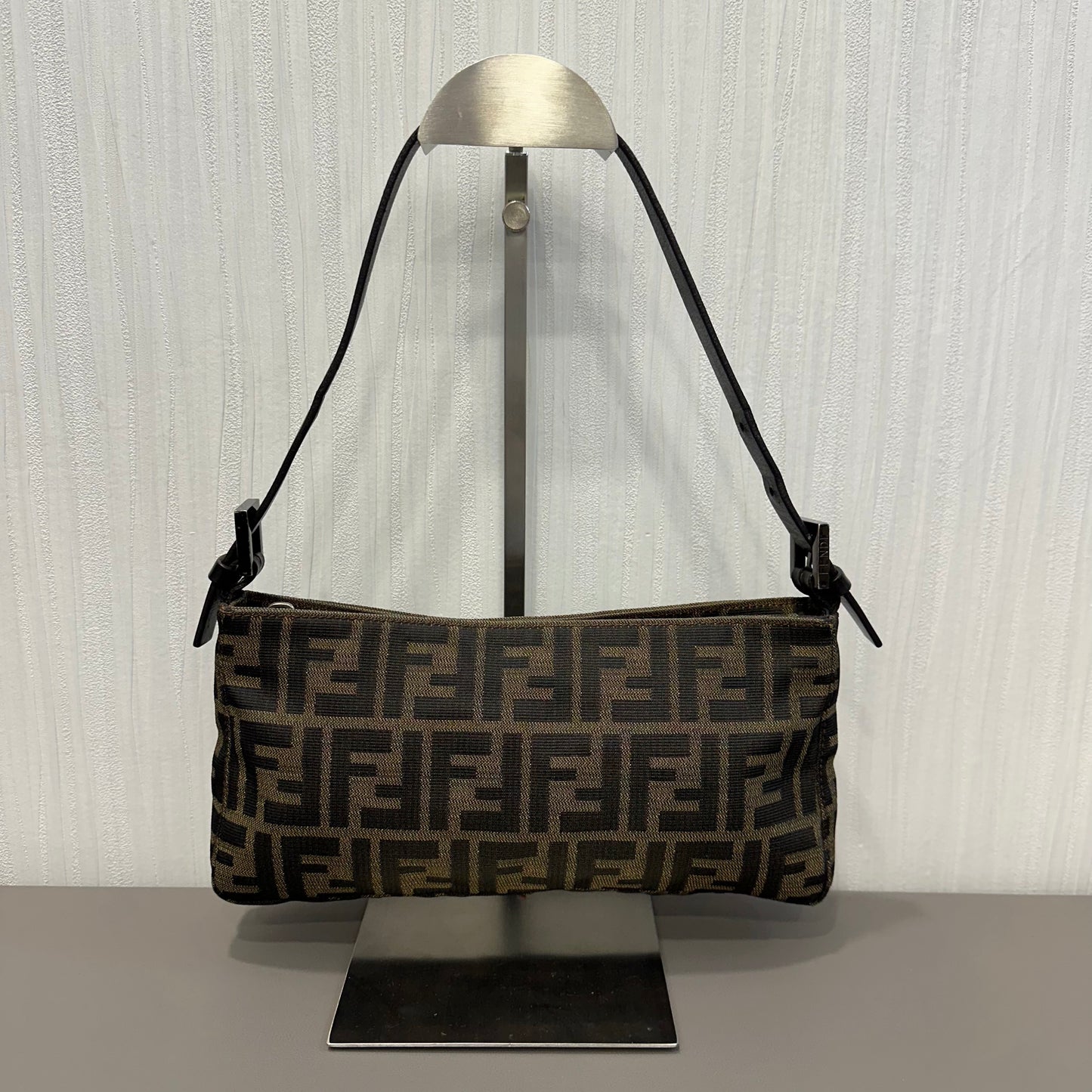 Fendi Monogram Mini Baguette 单肩包 [二手]