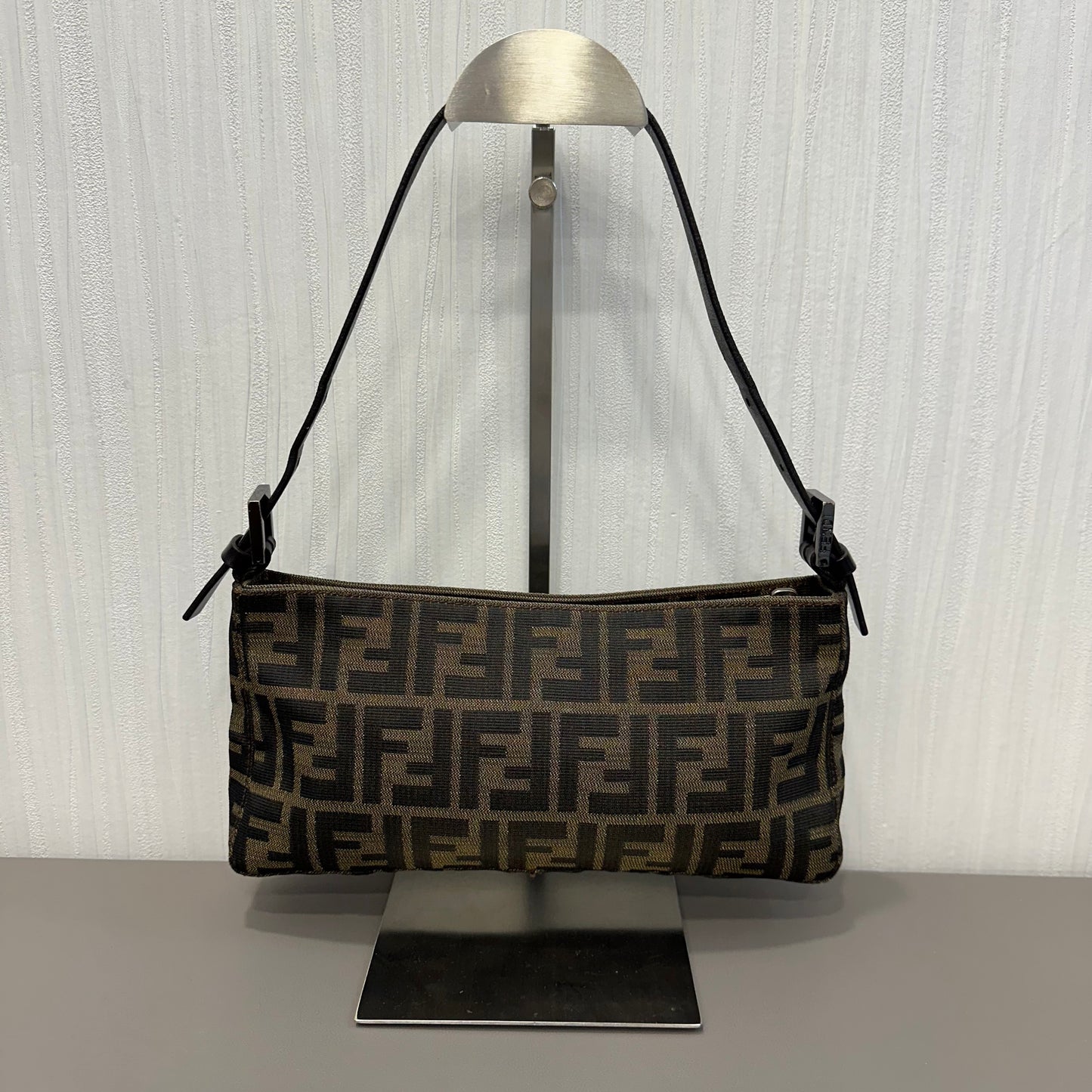 Fendi Monogram Mini Baguette 单肩包 [二手]