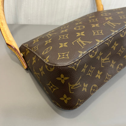 LV ルーピングモノグラム フラップショルダーバッグ【中古】