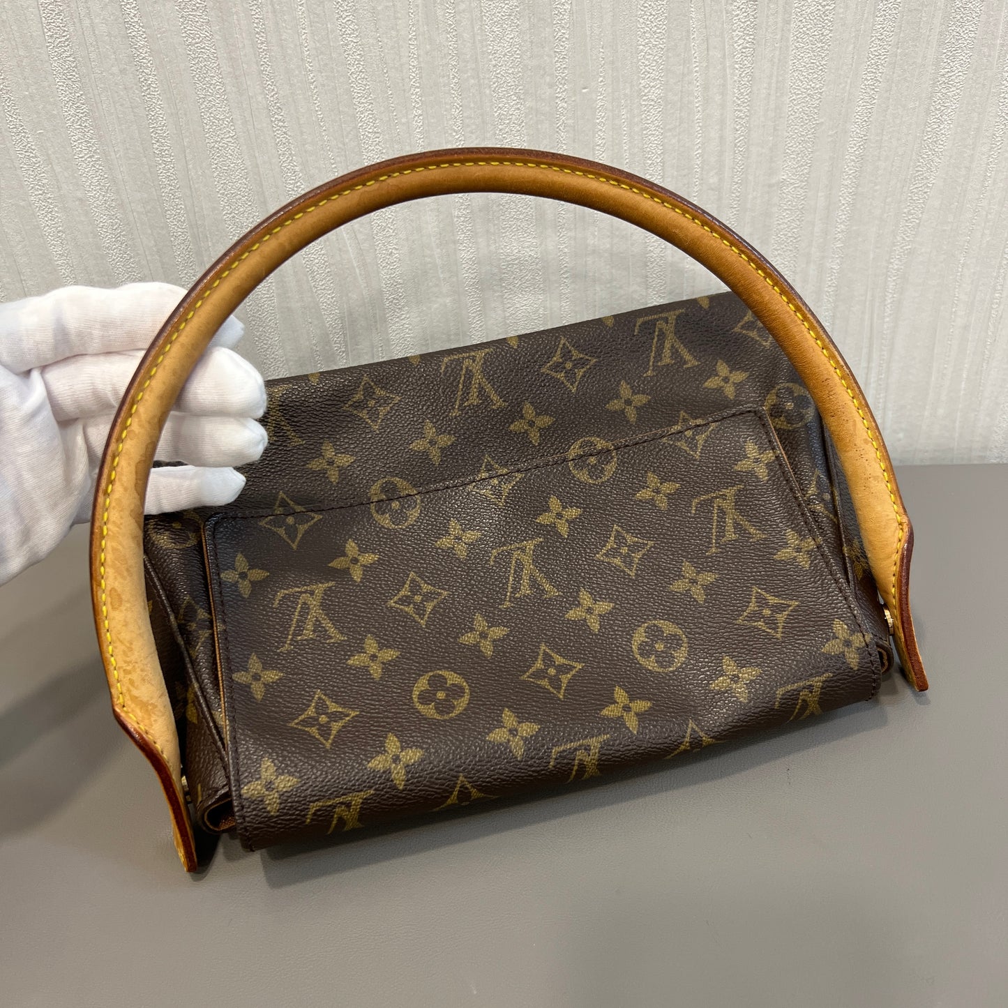 LV ルーピングモノグラム フラップショルダーバッグ【中古】