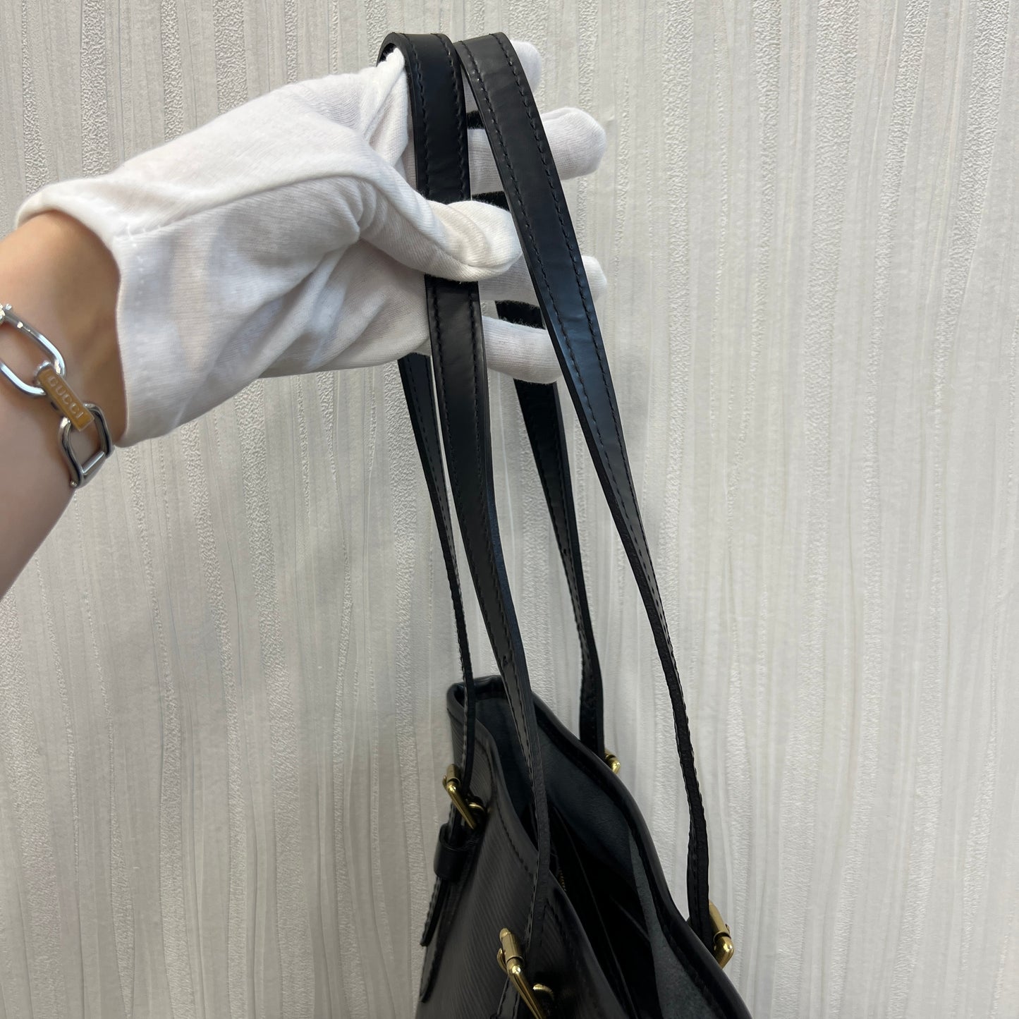 ルイ・ヴィトン エピ バケットバッグ【中古】