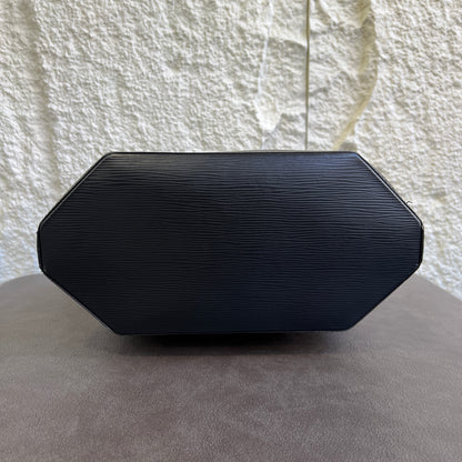 LV ブラック エピ オクタゴナル バケットバッグ 【中古】
