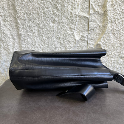 LV ブラック エピ オクタゴナル バケットバッグ 【中古】