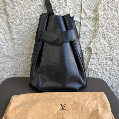 LV ブラック エピ オクタゴナル バケットバッグ 【中古】