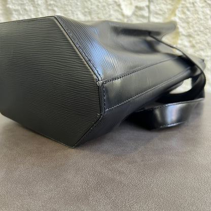LV ブラック エピ オクタゴナル バケットバッグ 【中古】