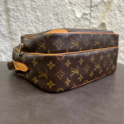 Louis Vuitton Double Zip Camera Crossbody Bag [Pre-Owned]