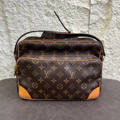 Louis Vuitton Double Zip Camera Crossbody Bag [Pre-Owned]