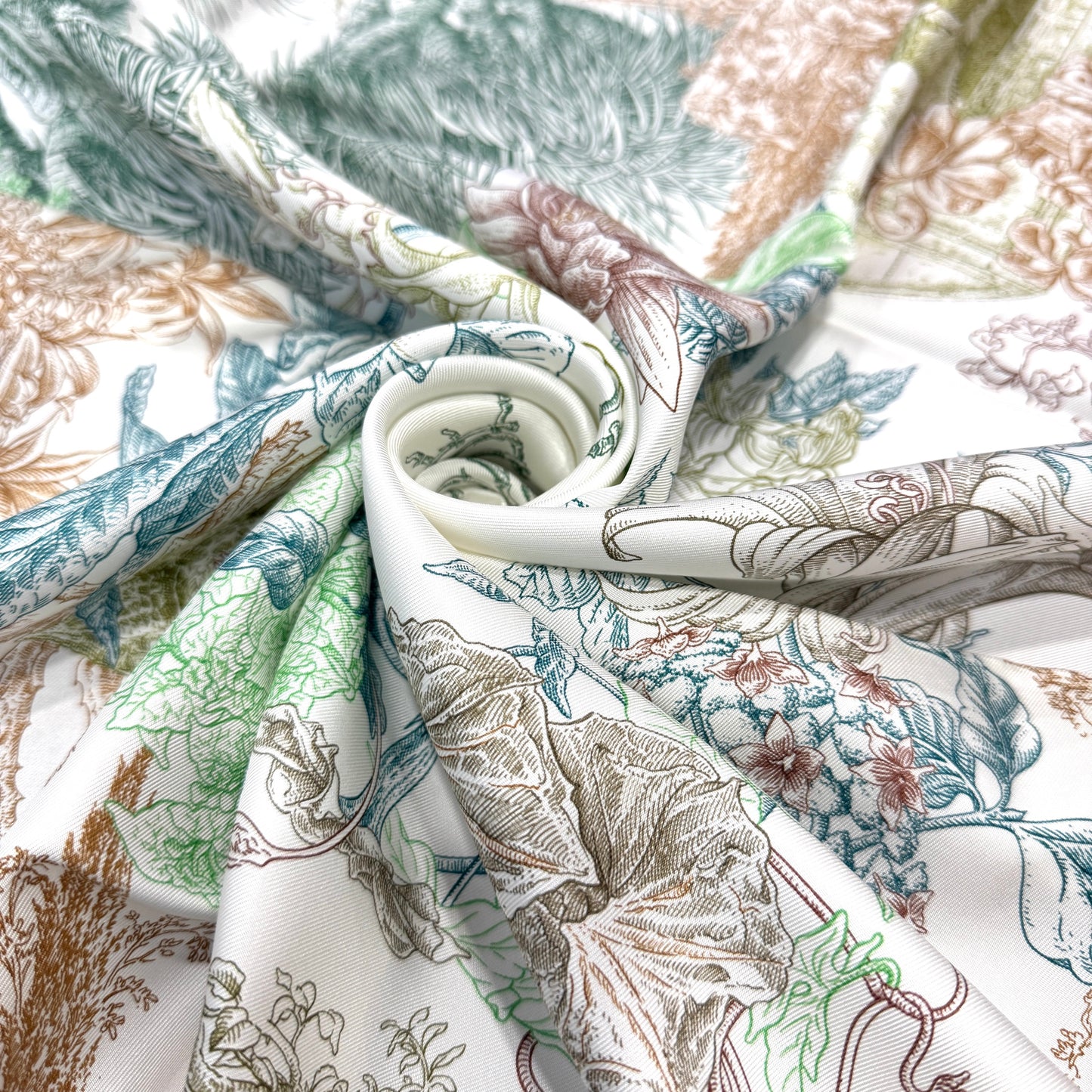HERMÈS 90 Scarf "Leila'S Garden" [Pre-Owned]