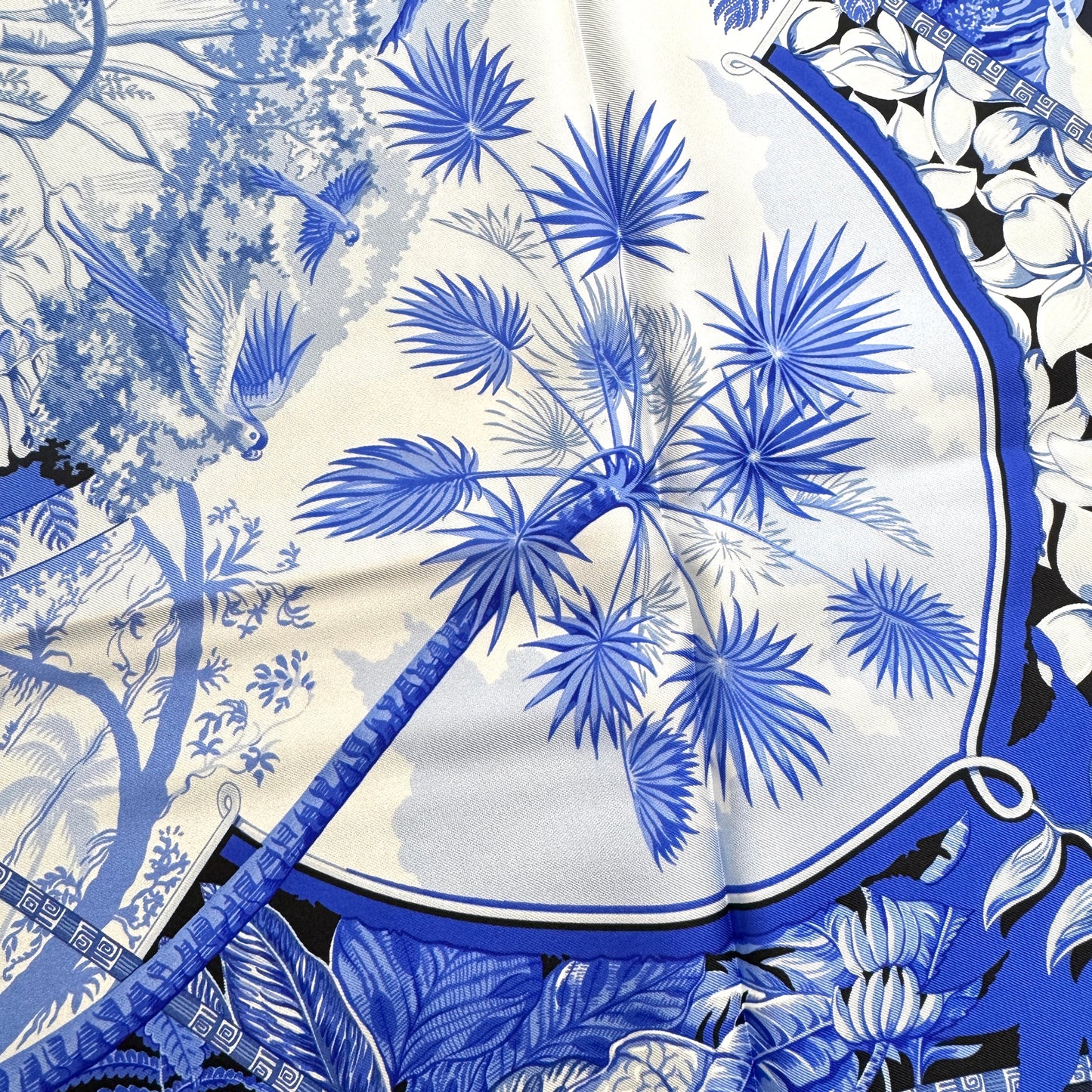 HERMES 90 "Aloha" Silk Scarf [Pre-Owned]