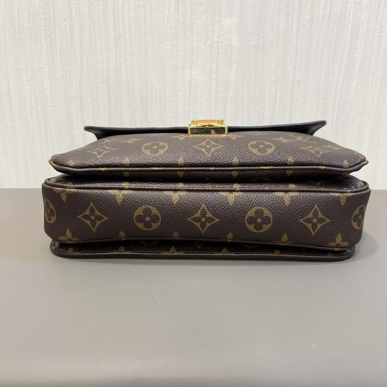 路易威登 Monogram Messenger 斜挎包 [二手]