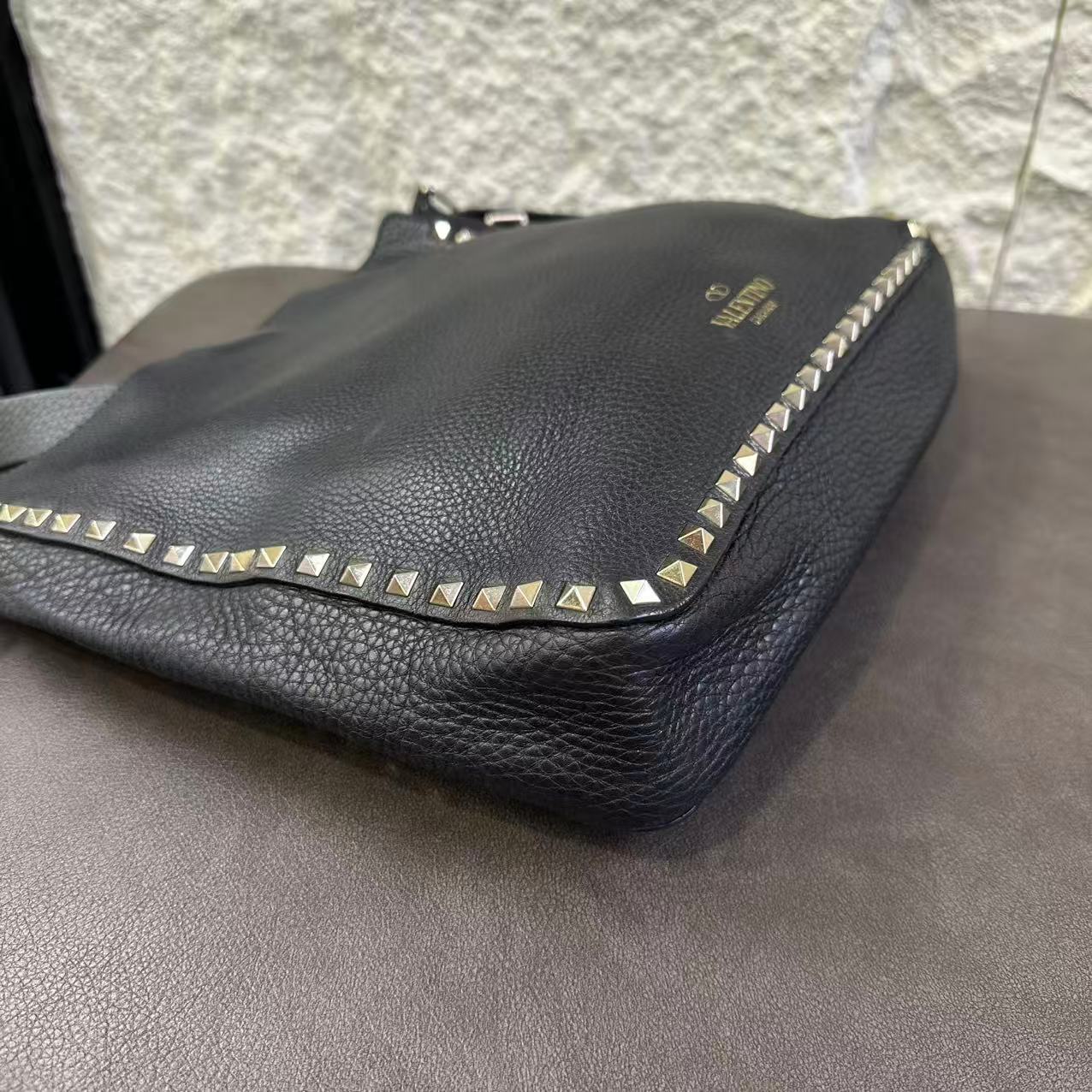 Valentino Rockstud Crossbody Bag [Pre-Owned]