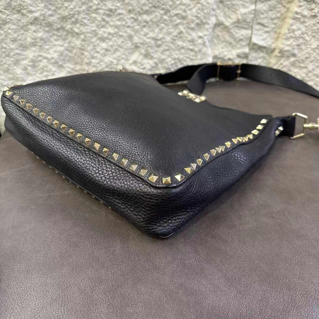Valentino Rockstud Crossbody Bag [Pre-Owned]