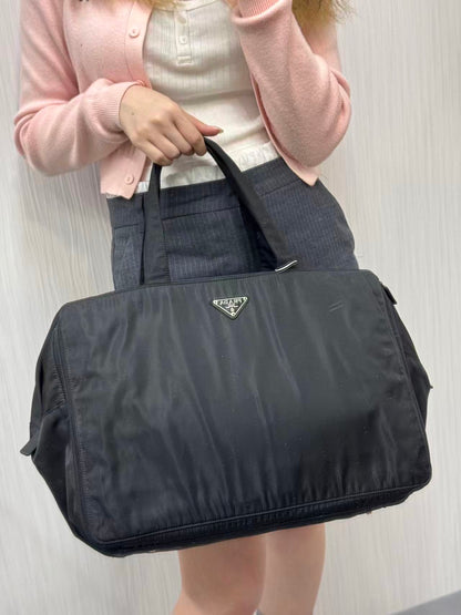 プラダ ナイロン ブラック ブリーフケースバッグ【中古】
