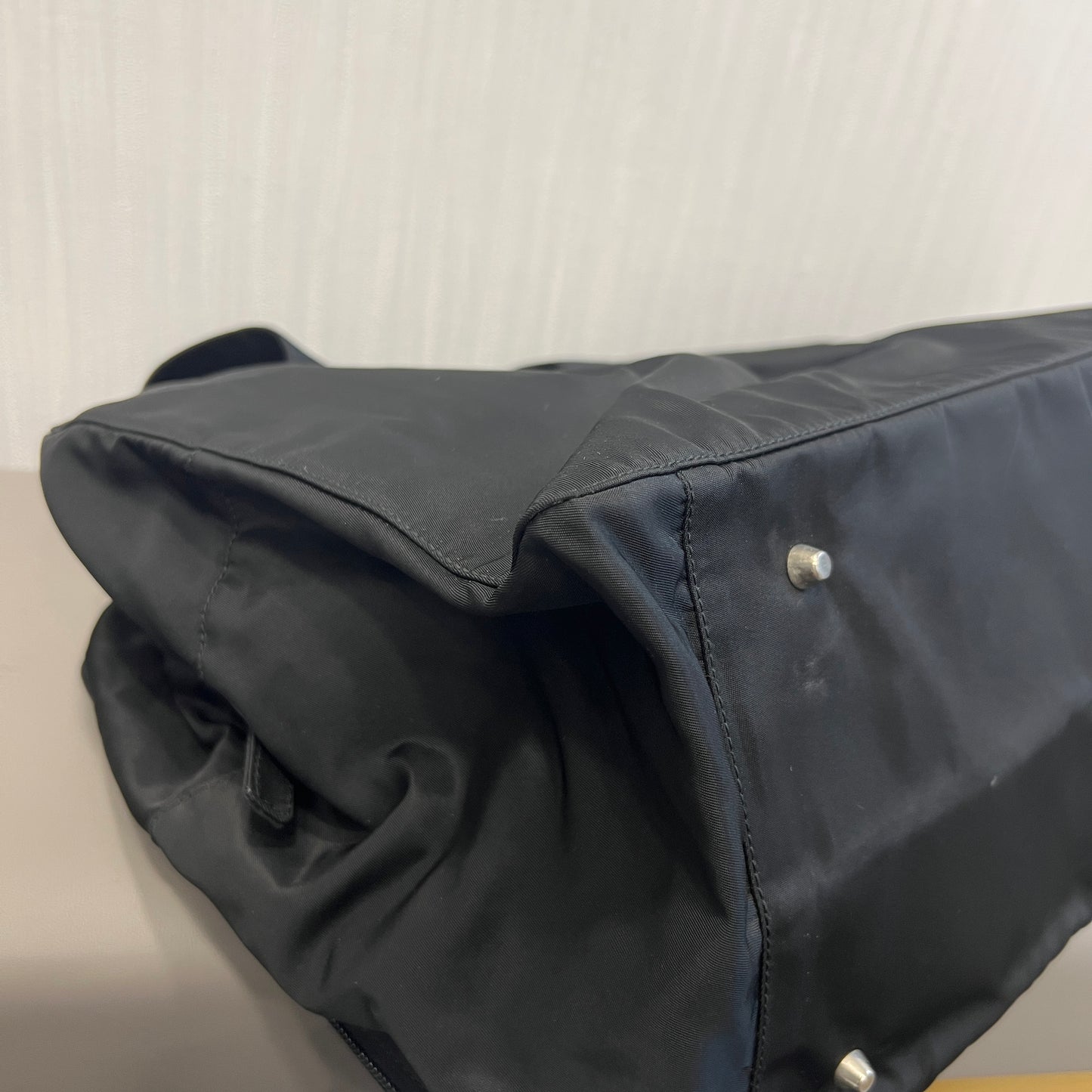 プラダ ナイロン ブラック ブリーフケースバッグ【中古】