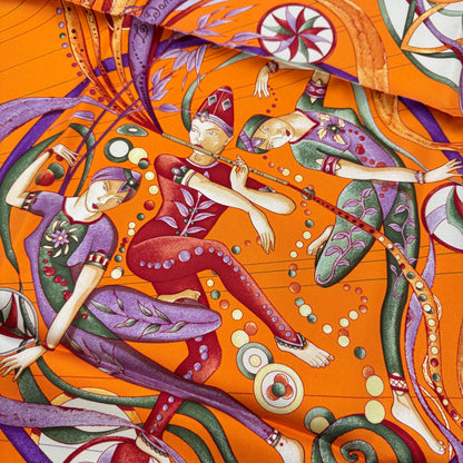 エルメス 90 「LA DANSE DU COSMOS」 スカーフ【中古】