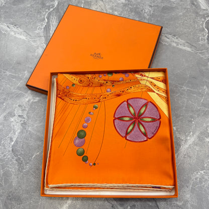 エルメス 90 「LA DANSE DU COSMOS」 スカーフ【中古】