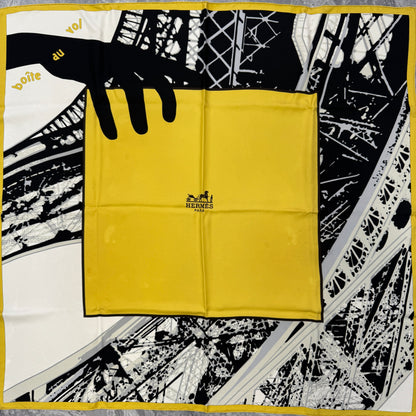 HERMES 90 "Flying Box" Scarf [Pre-Owned]