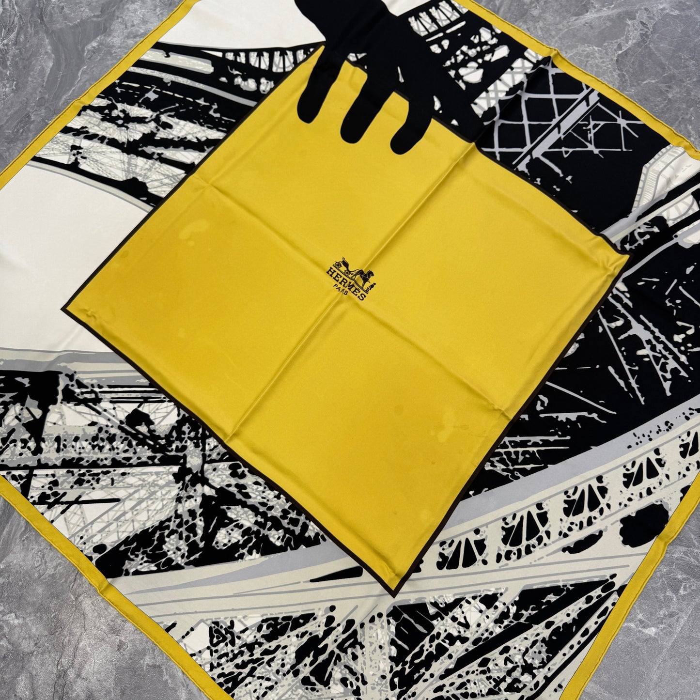 HERMES 90 "Flying Box" Scarf [Pre-Owned]