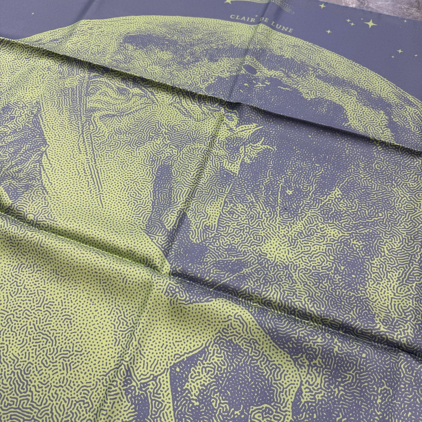 HERMES 90 "clairde lune" Scarf [Pre-Owned]