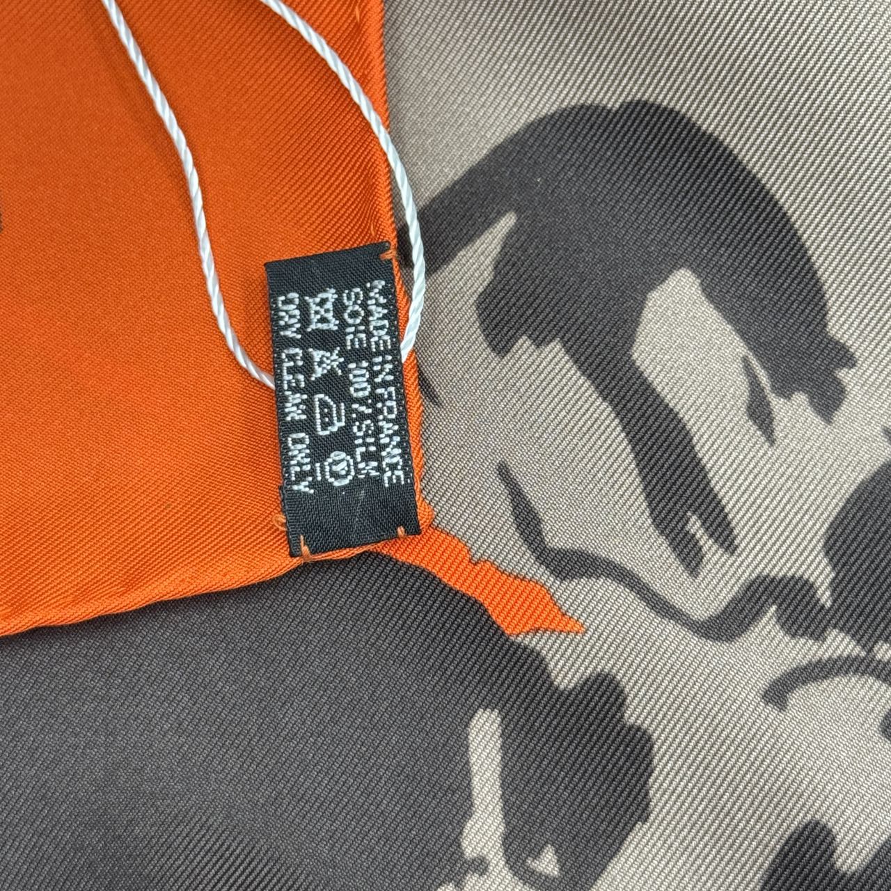HERMÈS 70 Scarf "Tsingaro" [Pre-Owned]