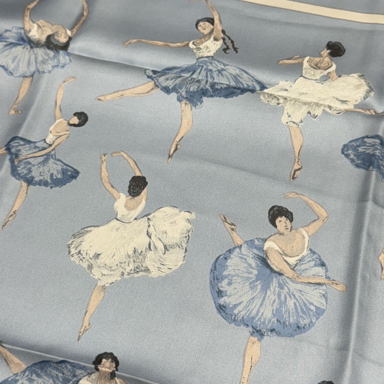 HERMÈS 90 Scarf "La Danse" [Pre-Owned]