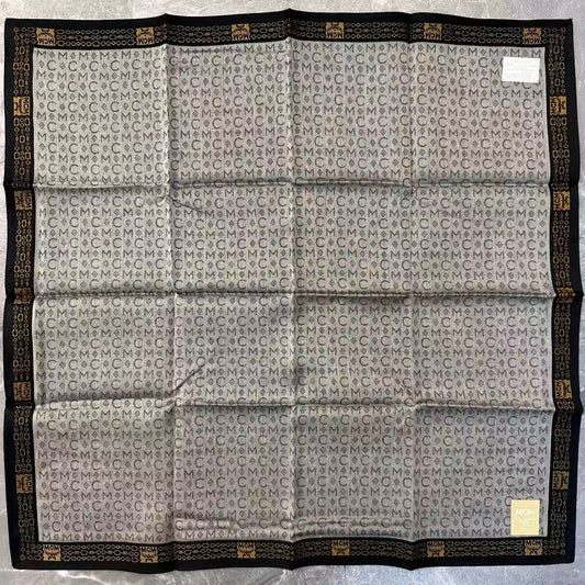 MCM シルクスカーフ【中古】