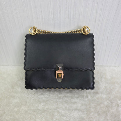 Fendi 荷叶边小方包 [二手] 