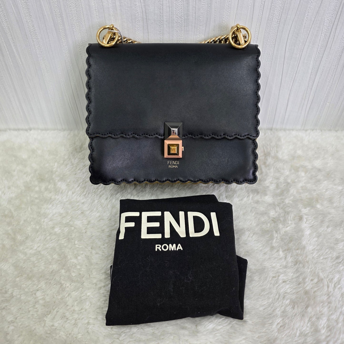 Fendi 荷叶边小方包 [二手] 