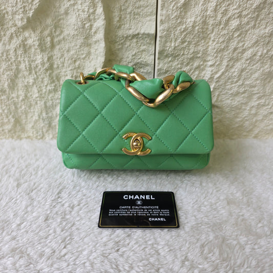 CHANEL ターンロックバッグ【中古】 
