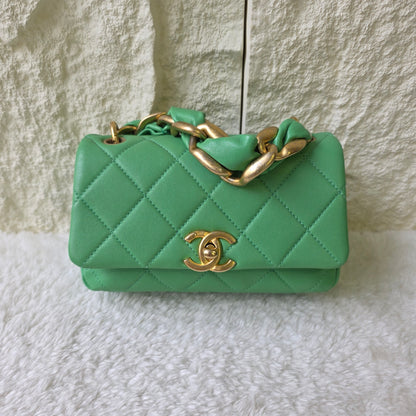 CHANEL ターンロックバッグ【中古】 