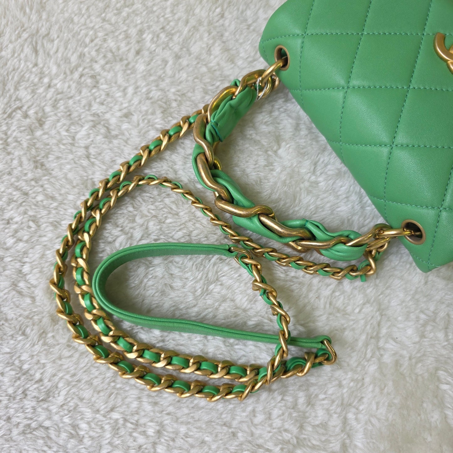 CHANEL ターンロックバッグ【中古】 