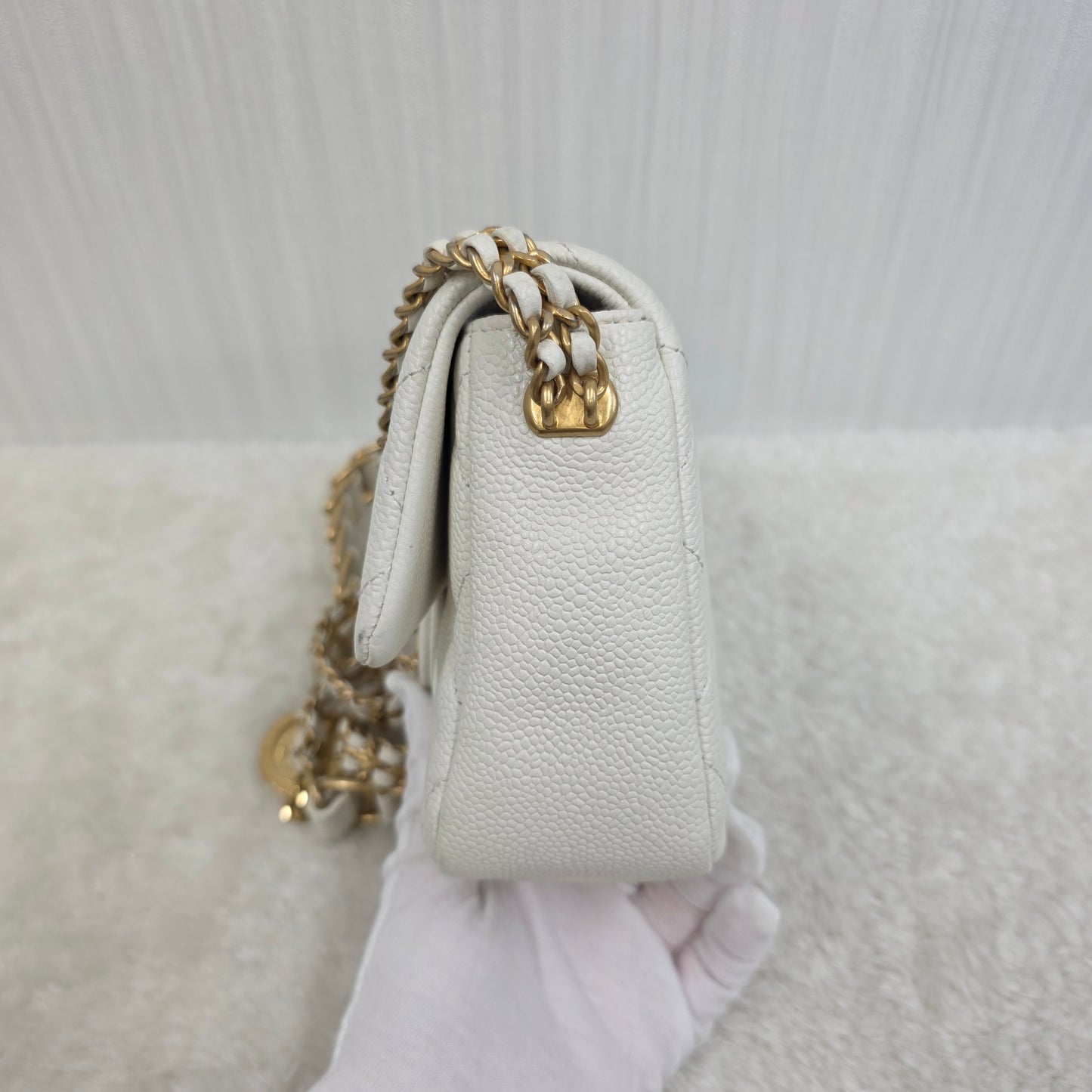 CHANEL ホワイト スクエアバッグ【中古】 