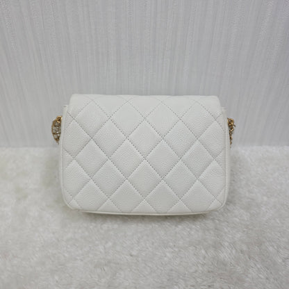 CHANEL ホワイト スクエアバッグ【中古】 