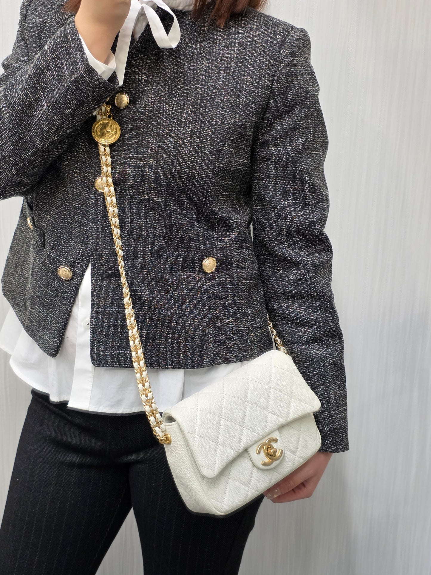 CHANEL ホワイト スクエアバッグ【中古】 