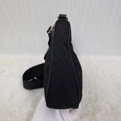 プラダ 3-in-1 クラシック ホーボーバッグ 【中古】 