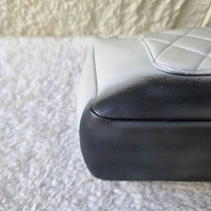 CHANEL Chain Bag [Pre-Owned]
