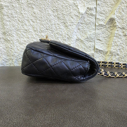 CHANEL CF25 Flap Bag [Pre-Owned]