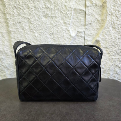 CHANEL ショルダーバッグ【中古】