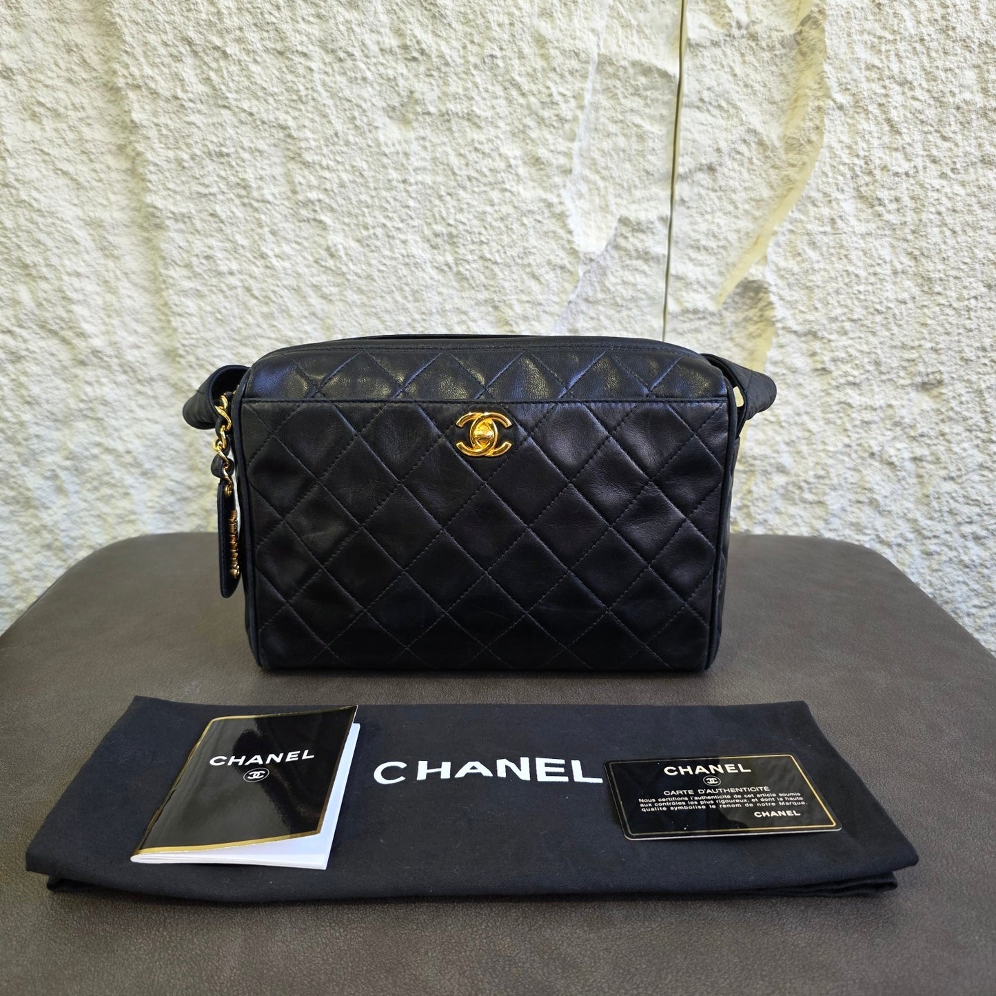 CHANEL ショルダーバッグ【中古】