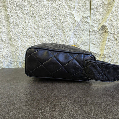 CHANEL ショルダーバッグ【中古】