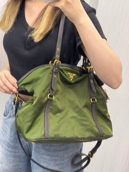 PRADA ナイロン トートバッグ【中古】