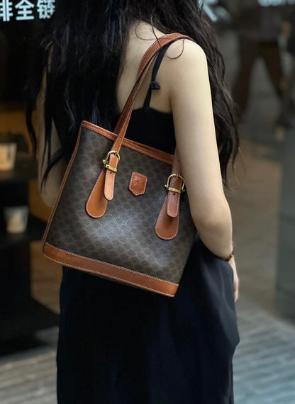 Celine Bucket Bag [Pre-Owned]