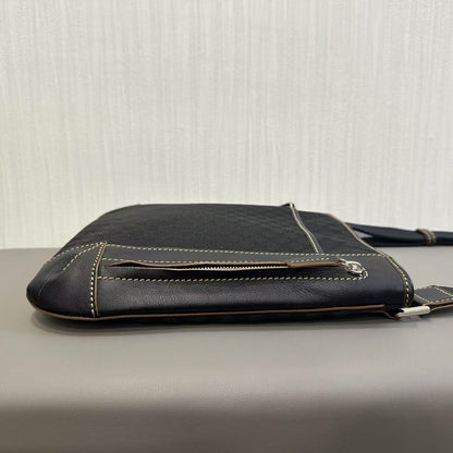 セリーヌ クラシック モノグラム ショルダーバッグ【中古】