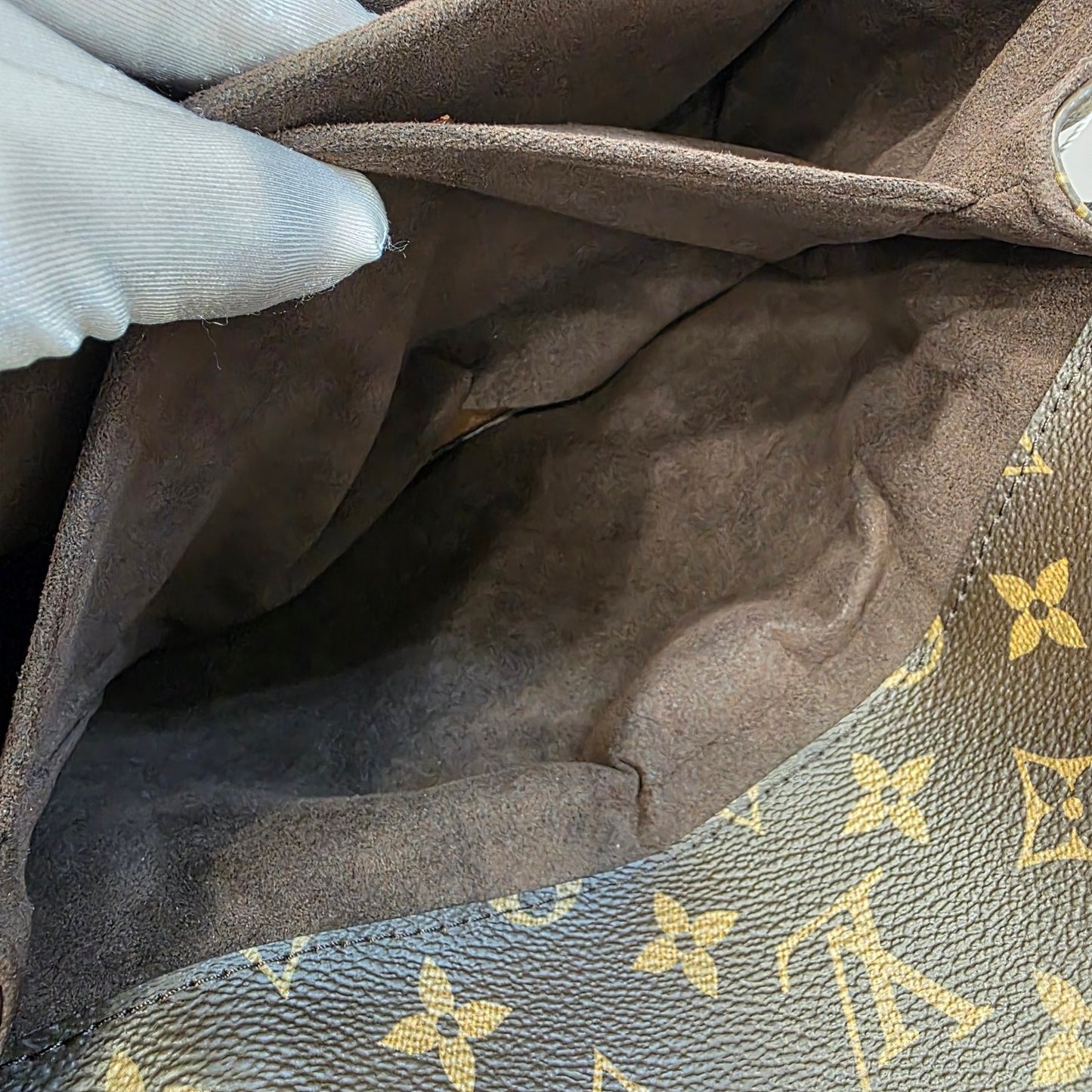 Louis Vuitton Monogram Messenger Bag [Pre-Owned]