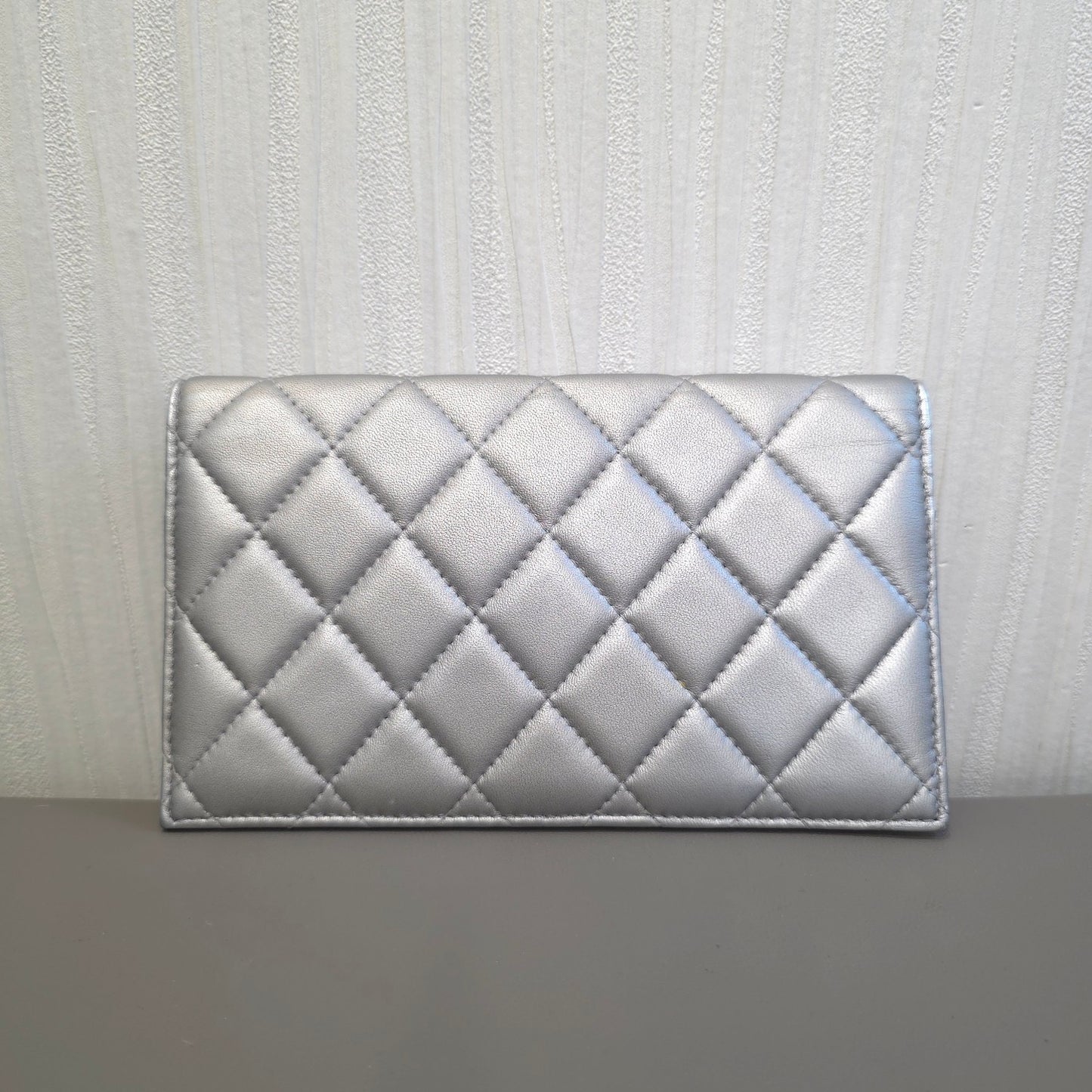 CHANEL Silver 3-in-1 Crossbody Bag [Pre-Owned]