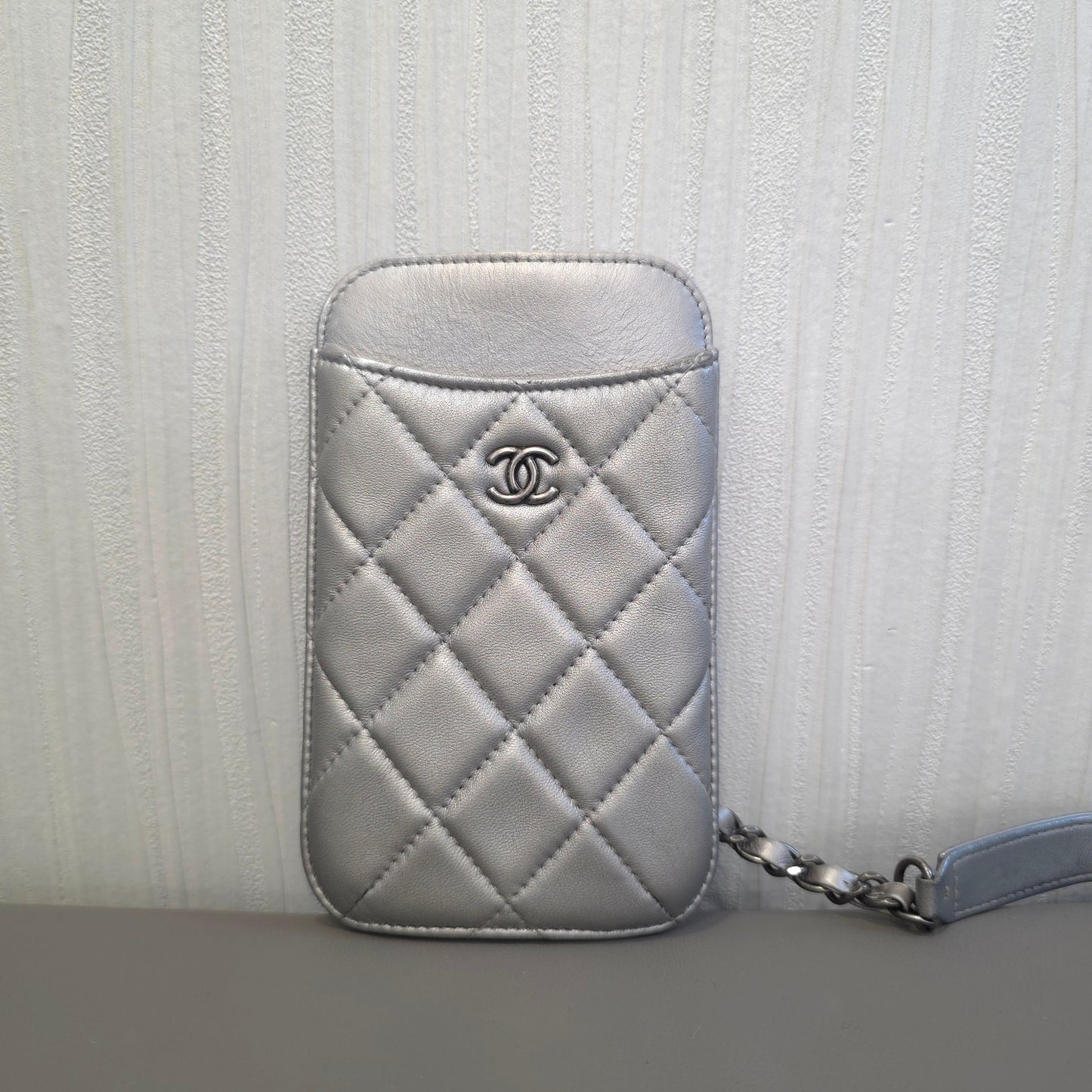 CHANEL Silver 3-in-1 Crossbody Bag [Pre-Owned]