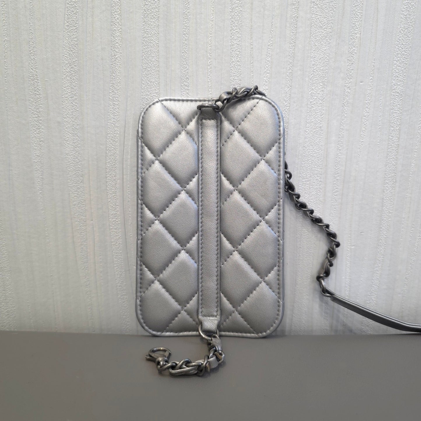 CHANEL Silver 3-in-1 Crossbody Bag [Pre-Owned]